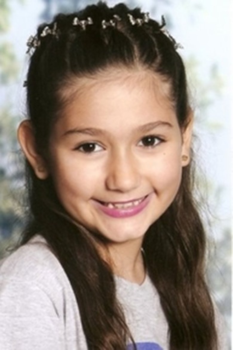 Hannah Zeitoune Portrait of Hannah Zeitoune