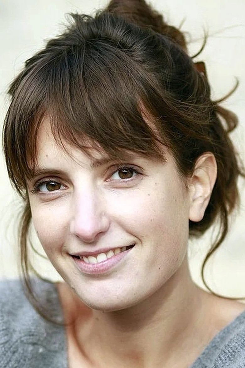 Noémie Landreau Portrait of Noémie Landreau