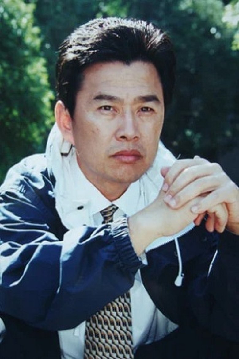 Yongli Qiu Portrait of Yongli Qiu