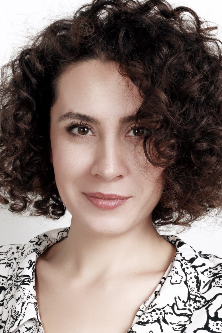 Ebru Demirdöven Portrait of Ebru Demirdöven