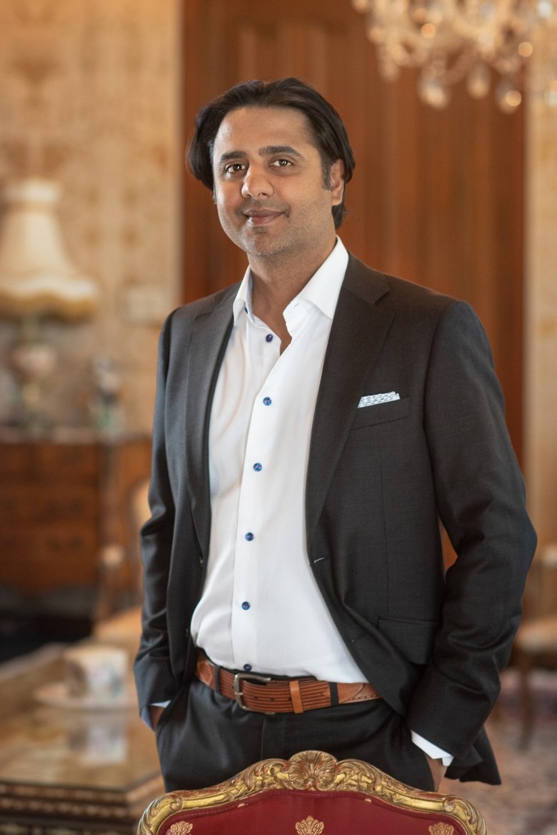 Shaun S. Sanghani Portrait of Shaun S. Sanghani