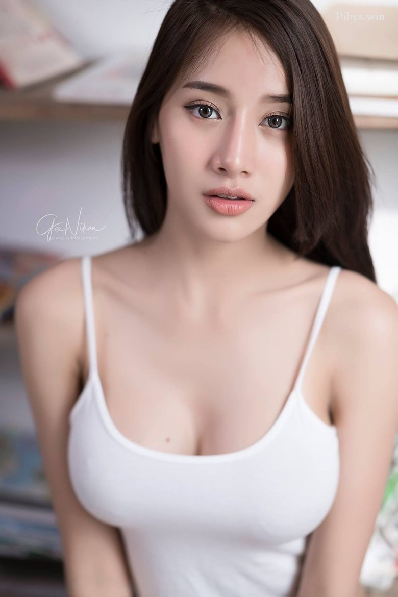 Pichana Yoosuk Portrait of Pichana Yoosuk
