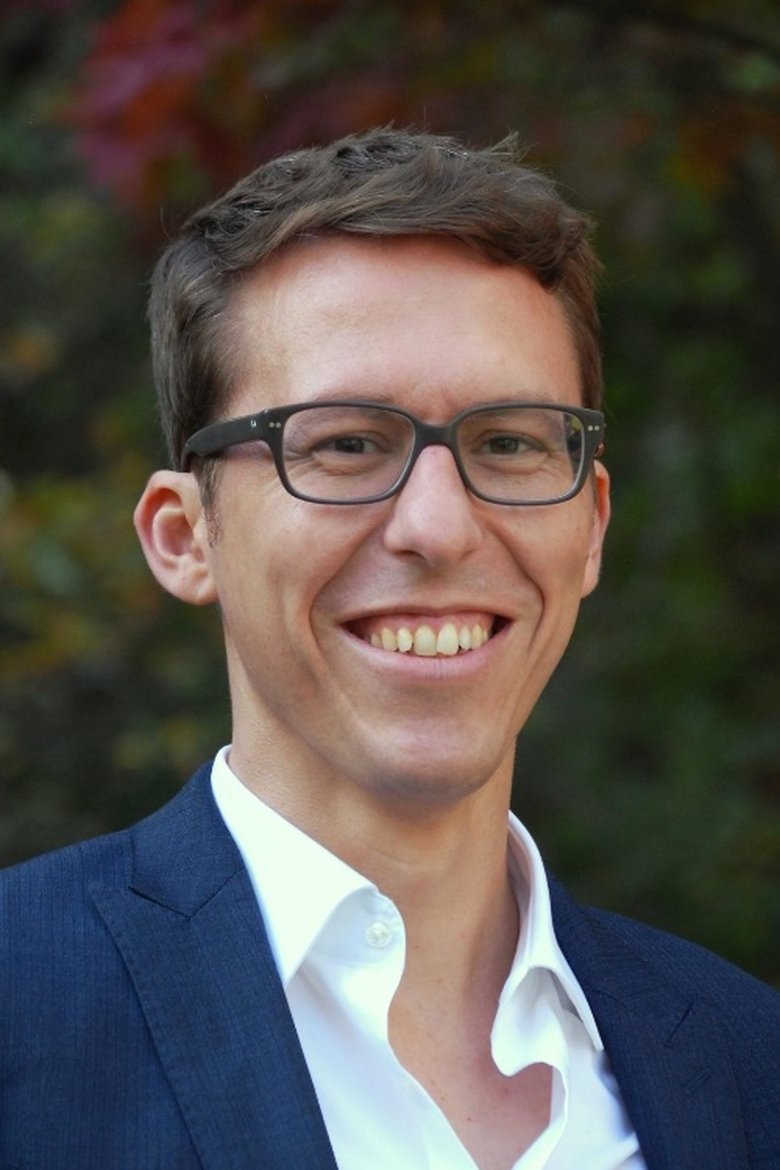 Bastian Obermayer Portrait of Bastian Obermayer