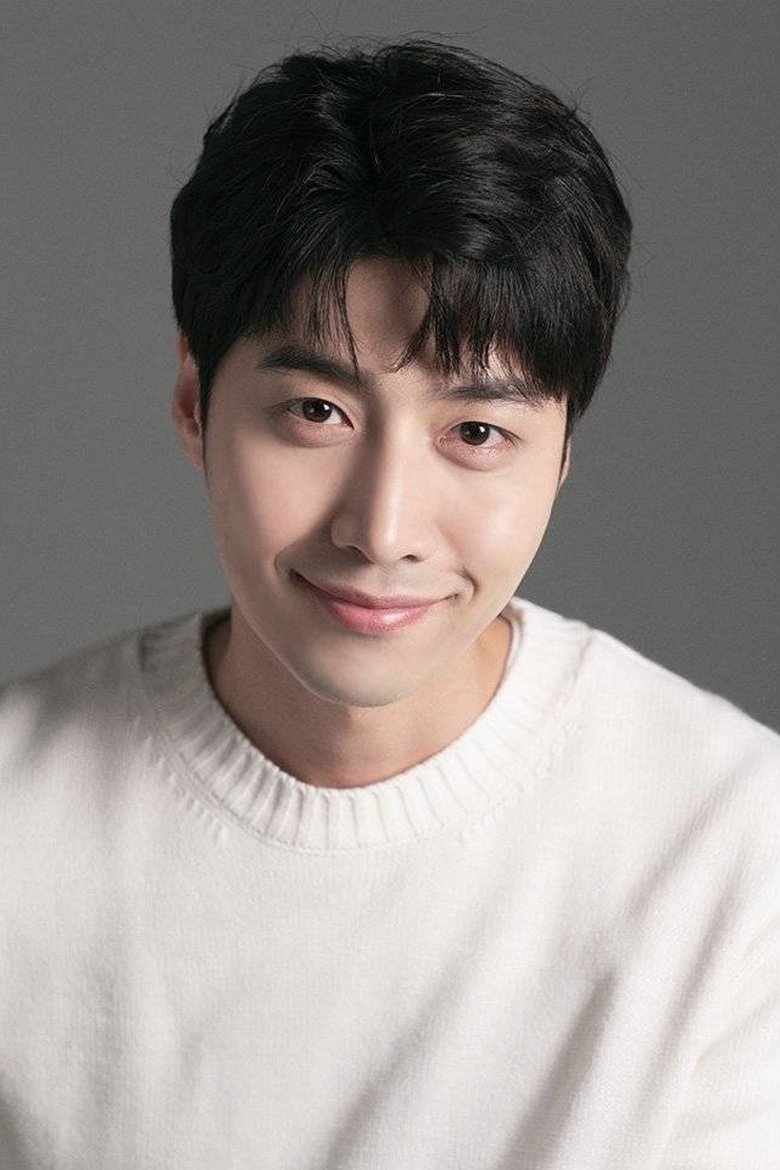 Han Jung-woo Portrait of Han Jung-woo