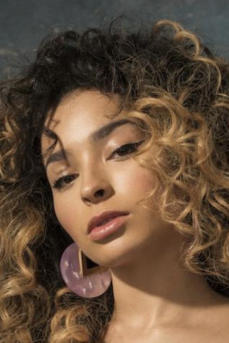 Ella Eyre Portrait of Ella Eyre