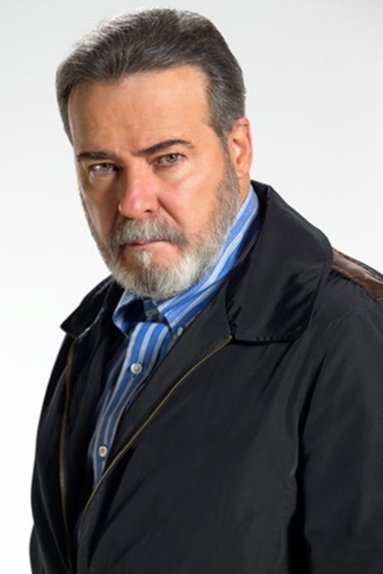 César Évora Portrait of César Évora