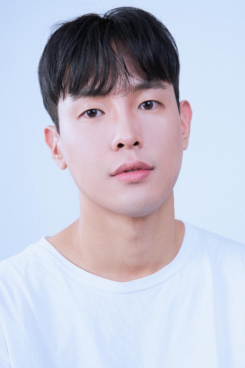 Kim Yong-oh Portrait of Kim Yong-oh