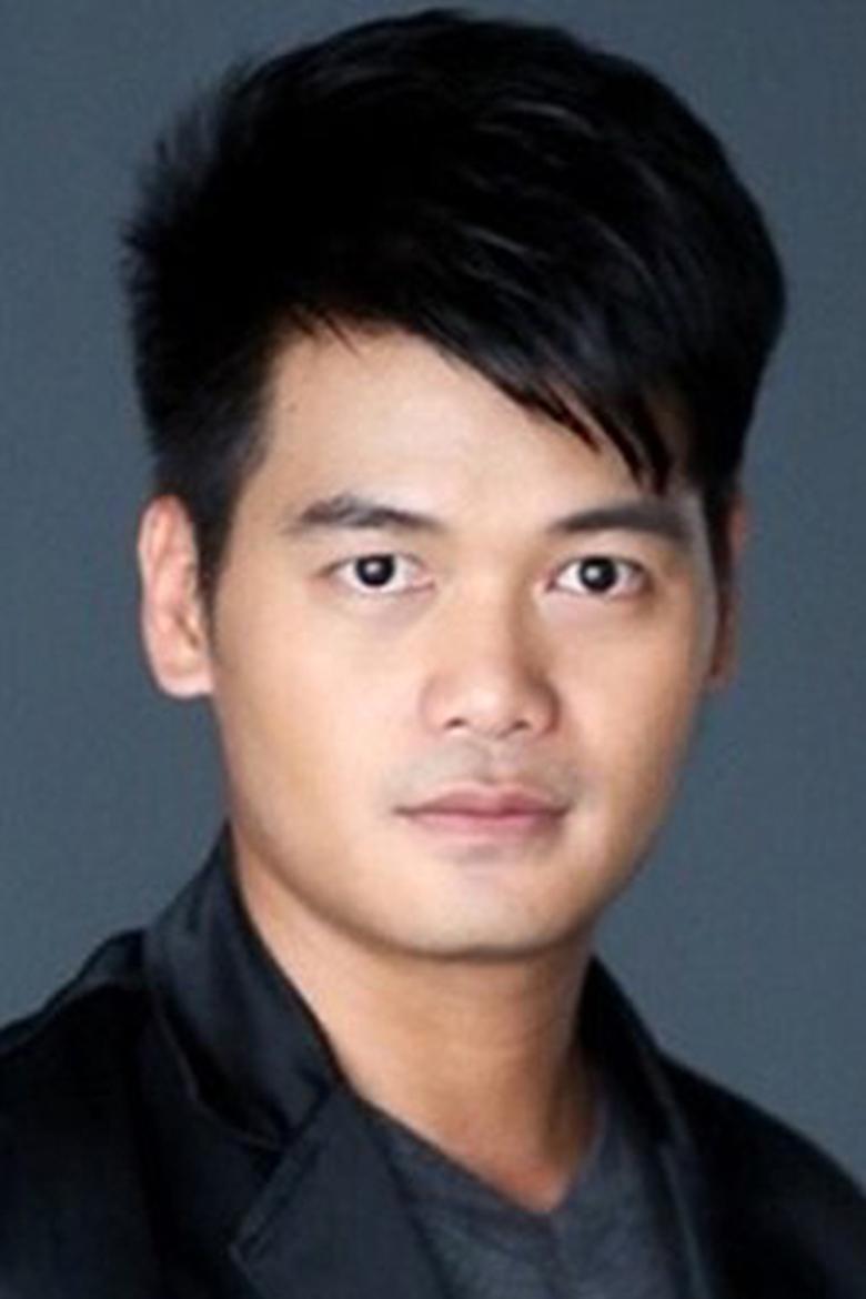 Tanavit Wongsuwan Portrait of Tanavit Wongsuwan
