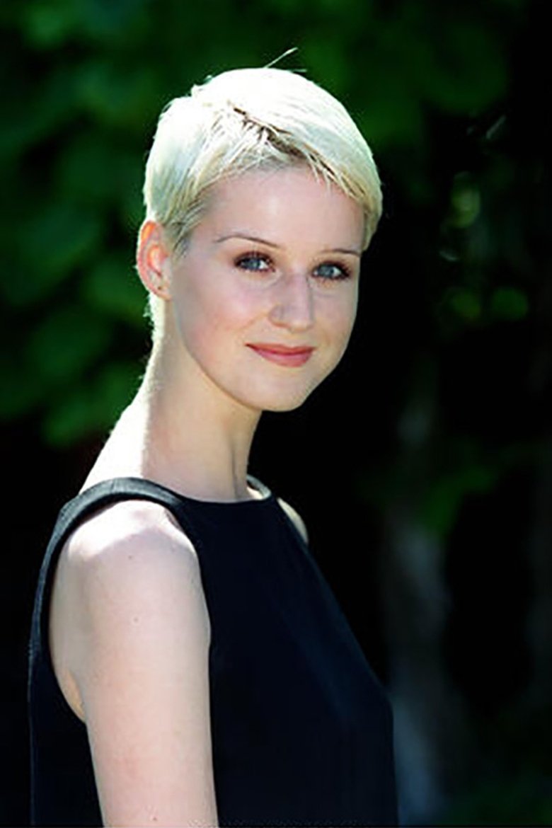 Simone Robertson Portrait of Simone Robertson
