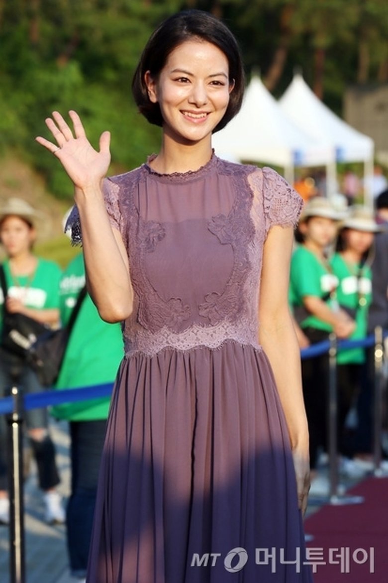 Rie Akiba Portrait of Rie Akiba