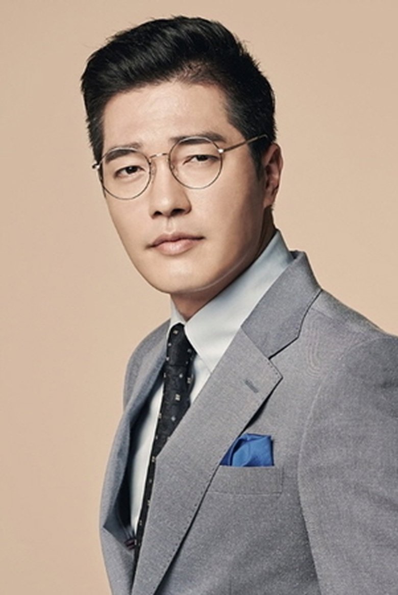 Jeong Yoon-min Portrait of Jeong Yoon-min
