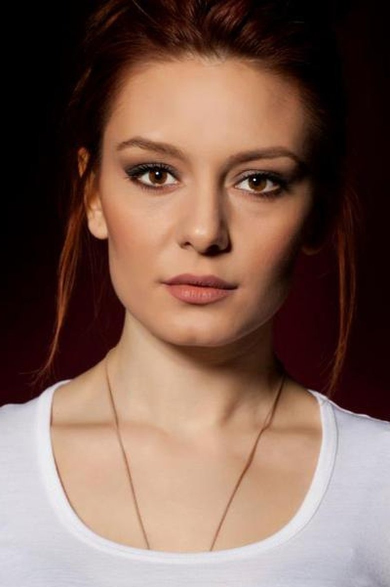 Enise Ütük Portrait of Enise Ütük