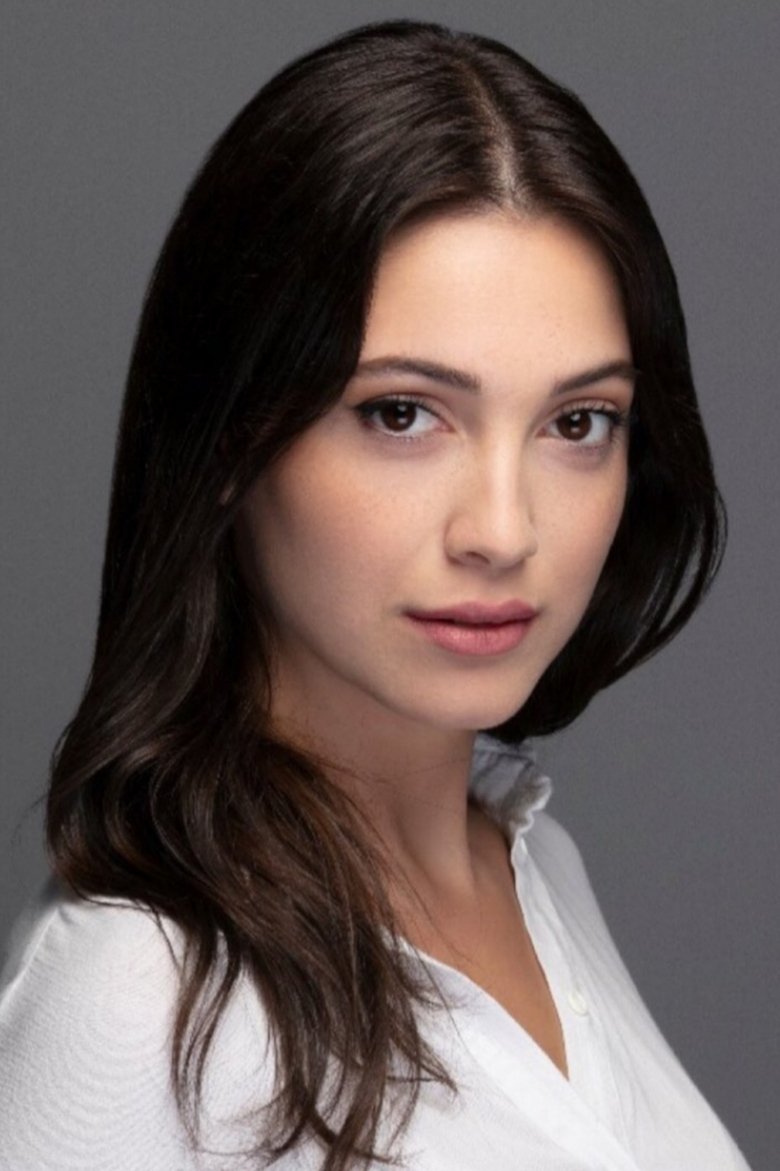 Cemre Gümeli Portrait of Cemre Gümeli