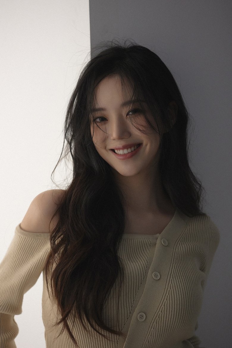 Yun Ha-jeong Portrait of Yun Ha-jeong