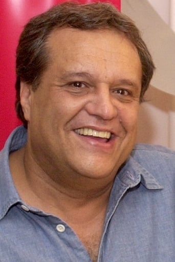 Portrait of Dennis Carvalho