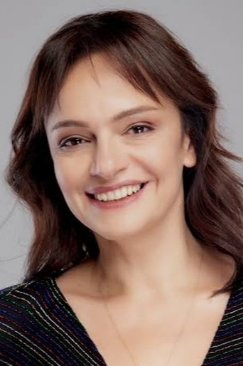 Portrait of Selen Uçer