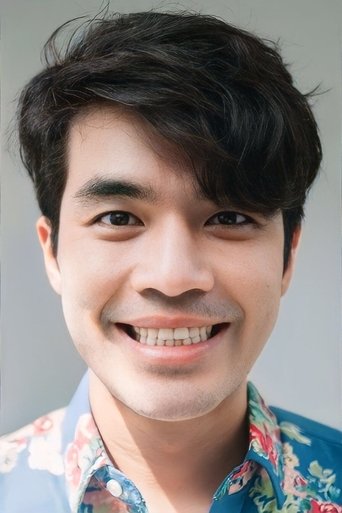 Portrait of Thanakrit Panichawid