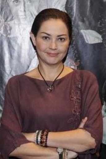 Portrait of Rowiena Umboh