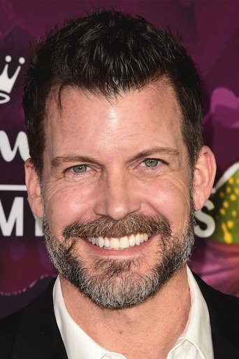 Portrait of Mark Deklin