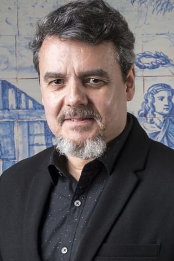 Portrait of Cássio Gabus Mendes