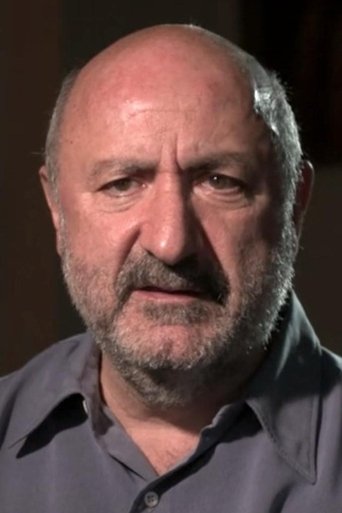 Portrait of Anthony DeCurtis