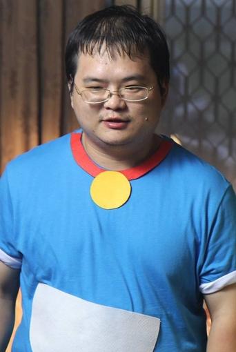 Portrait of Lueh-Geng Huang