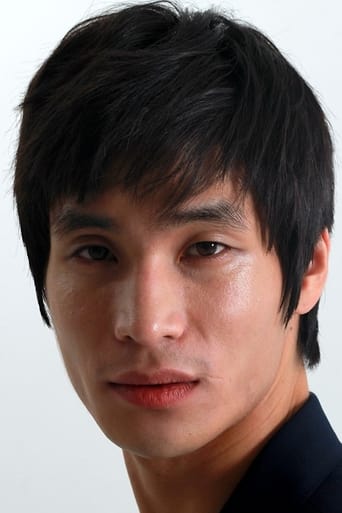 Portrait of Lee Gyeong-heon