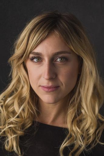 Portrait of Lexie Roth