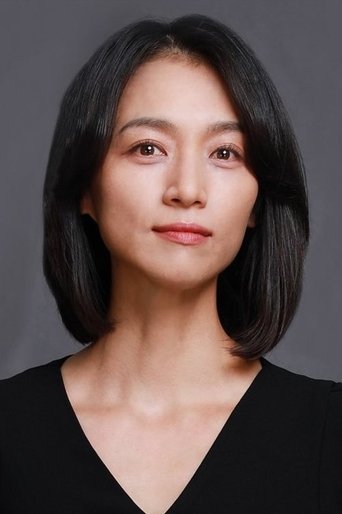 Portrait of Jung Yoo-mi