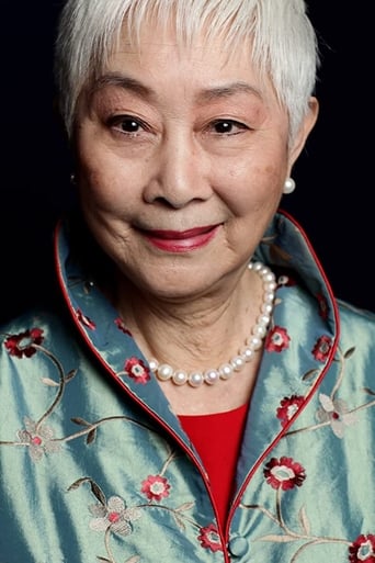 Portrait of Lisa Lu