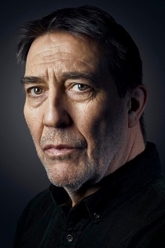 Portrait of Ciarán Hinds