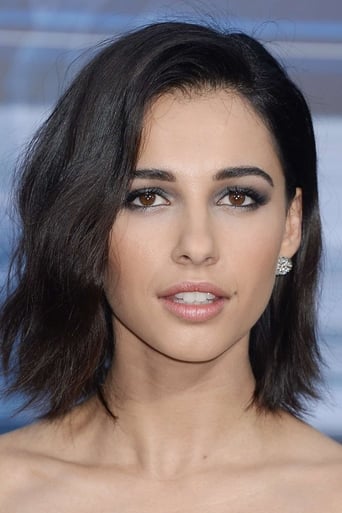 Portrait of Naomi Scott