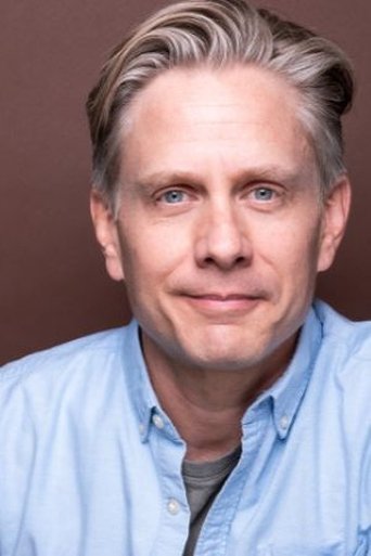 Portrait of Charlie Heydt