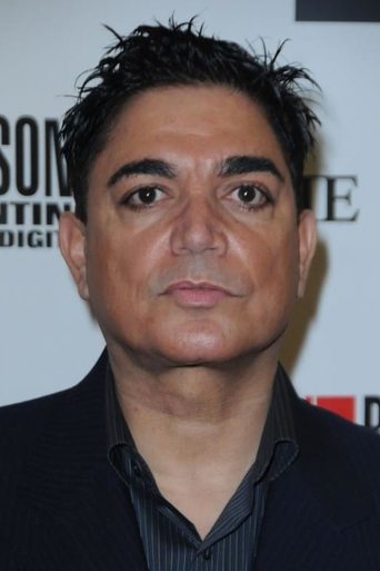 Portrait of Michael DeLorenzo