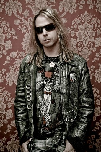 Portrait of Tobias Exxel