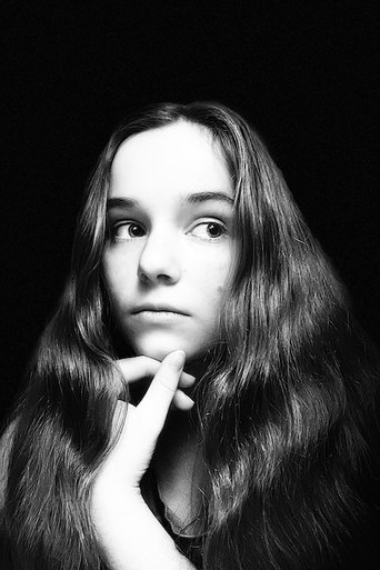 Portrait of Chloe Feibus