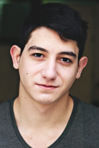 Portrait of Tom Amsellem