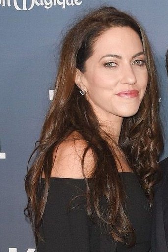 Portrait of Luna Karys