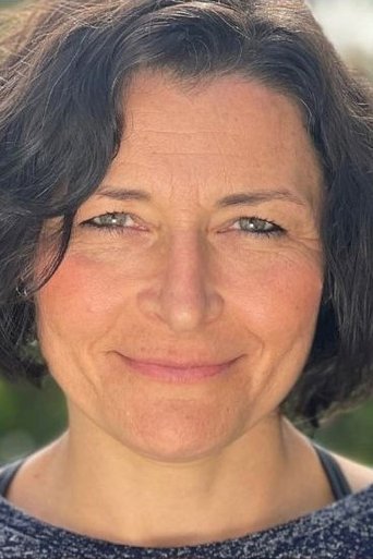 Portrait of Toni Midlane