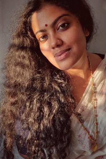 Portrait of Pooja Mohanraj