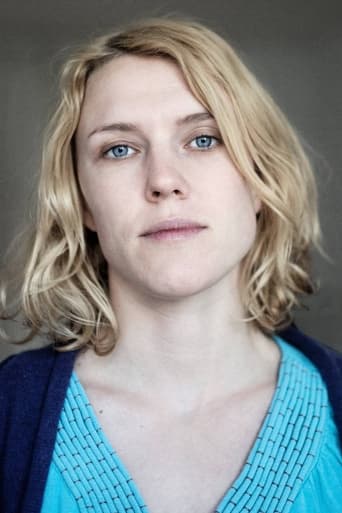 Portrait of Mara Scherzinger