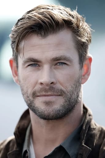 Portrait of Chris Hemsworth