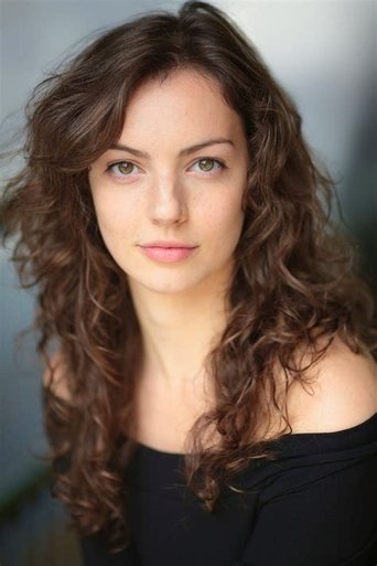 Portrait of Laurel Waghorn