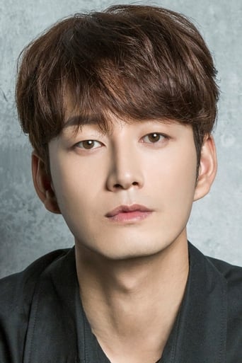 Portrait of Lee Hyun-wook