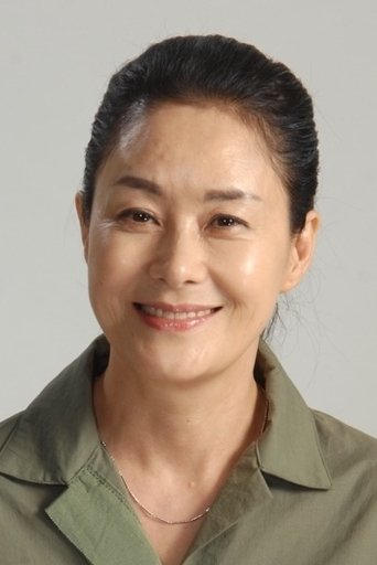 Portrait of Lee Hwa-young