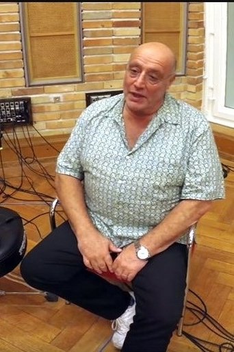 Portrait of Gary Lyons