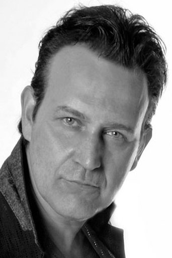 Portrait of Ryan Paris