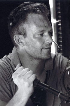 Portrait of Jason Ewart