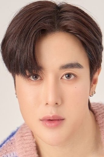 Portrait of Weerayut Chansook