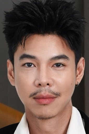 Portrait of Yosatorn Konglikit
